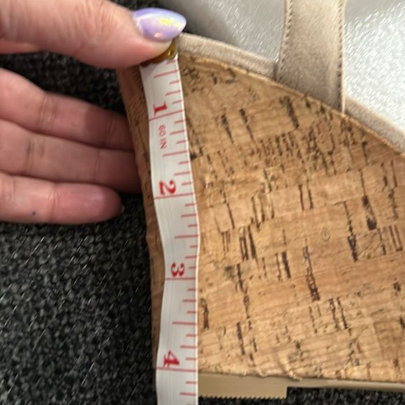 CHARLES by Charles David Suede Wedge Sandals NIB - Picture 7 of 7